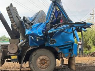 Seorang Pria Kritis Usai Terjepit Dalam Truk Yang Tertimpa Portal Besi Di Morosi Kabupaten Konawe