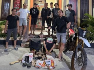 Polisi Ringkus Dua Pria Di Kolaka Sulawesi Tenggara. Curi 50 Kilogram Besi Perusahaan