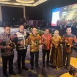 Bupati Konawe Yusran Akbar Sabet Penghargaan Top Pembina BUMD Dorong Transformasi Digital