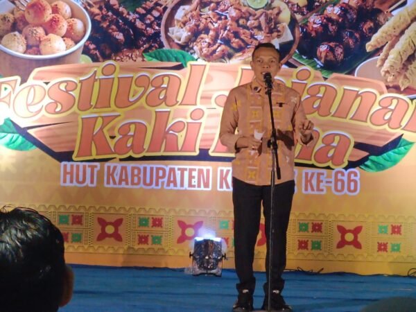 240 UMKM Terlibat Dalam Festival Jajanan Kaki Lima Di Kabupaten Konawe. Bupati Yusran : Gerakkan Ekonomi, Gali Potensi Kuliner Lokal 