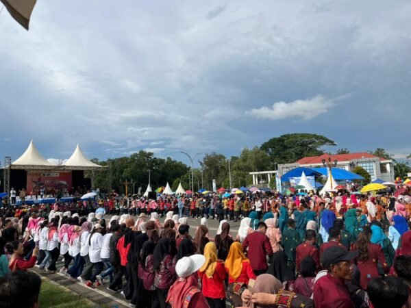 Tumpah Ruah 26 Ribu Peserta Tarian Lulo Kolosal Di Kabupaten Konawe Cetak Rekor MURI
