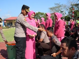 Penuh Khidmat, Kapolres Konawe Pimpin Upacara Kenaikan Pangkat 32 Personel Periode 1 Juli 2026