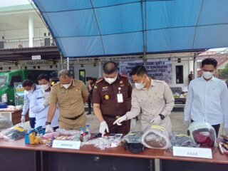 Kejari Konawe Musnahkan Barang Bukti Dan Rampasan, Didominasi Kasus Narkotika, Kekerasan Dan Asusila