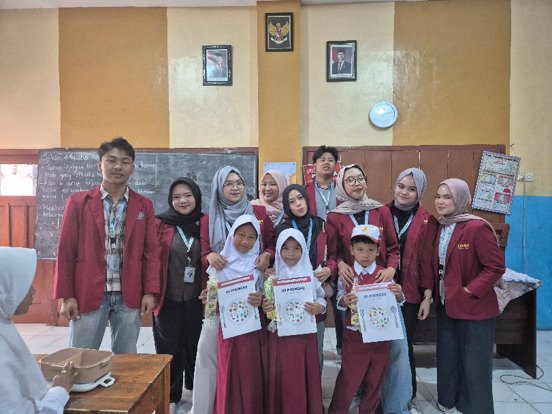 Siswa SDN Pandansari 2 Malang Dapat Edukasi "Isi Piringku" Oleh Mahasiswa KKN Berdampak UMM 2026. Kenalkan Makanan Sehat